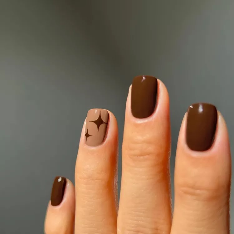 Hot Chocolate Nails / Chic Nail Inspiration: Embrace Fall 2023's Hottest Nail Trends
