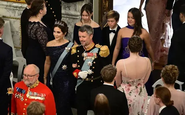 Crown Princess Victoria, Crown Princess Mette-Marit, Princess Ingrid Alexandra, Princess Elisabeth, Princess Amalia. Diamond tiara