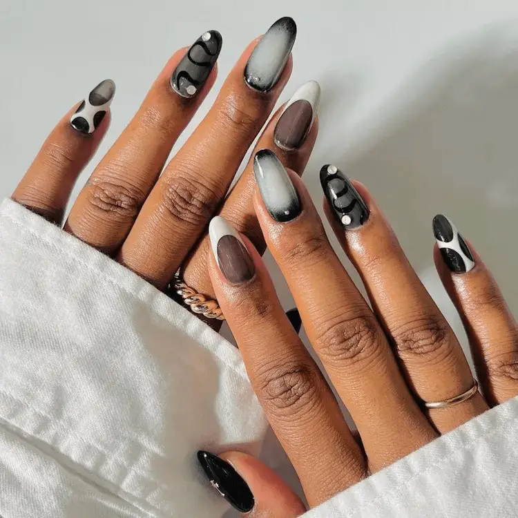 Abstract Spooky Nails