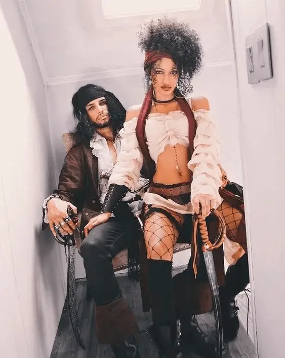 Pirates of the Caribbean Couples Halloween Costume