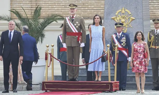 Queen Letizia wore a Gabriela light blue polka-dot midi dress by And Me Unlimited. Princess Leonor will turn 18 on October 31