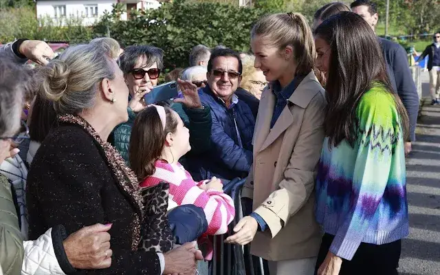 Queen Letizia wore a new jersey by Psophia. King Felipe, Crown Princess Leonor and Infanta Sofía