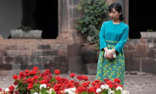 The Cathedral of Cusco or Cathedral Basilica of the Virgin of the Assumption. Princess Kako wore a green floral print skirt