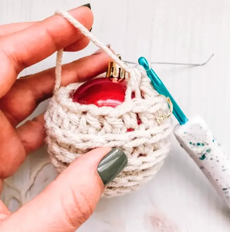 Craft a Festive Atmosphere with Simple Christmas Crochet Ornaments