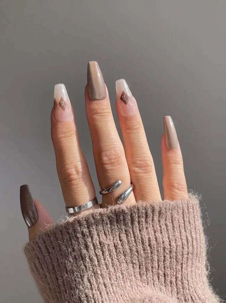 Beige Manicure with Sweater Nail Art - Cozy and Stylish