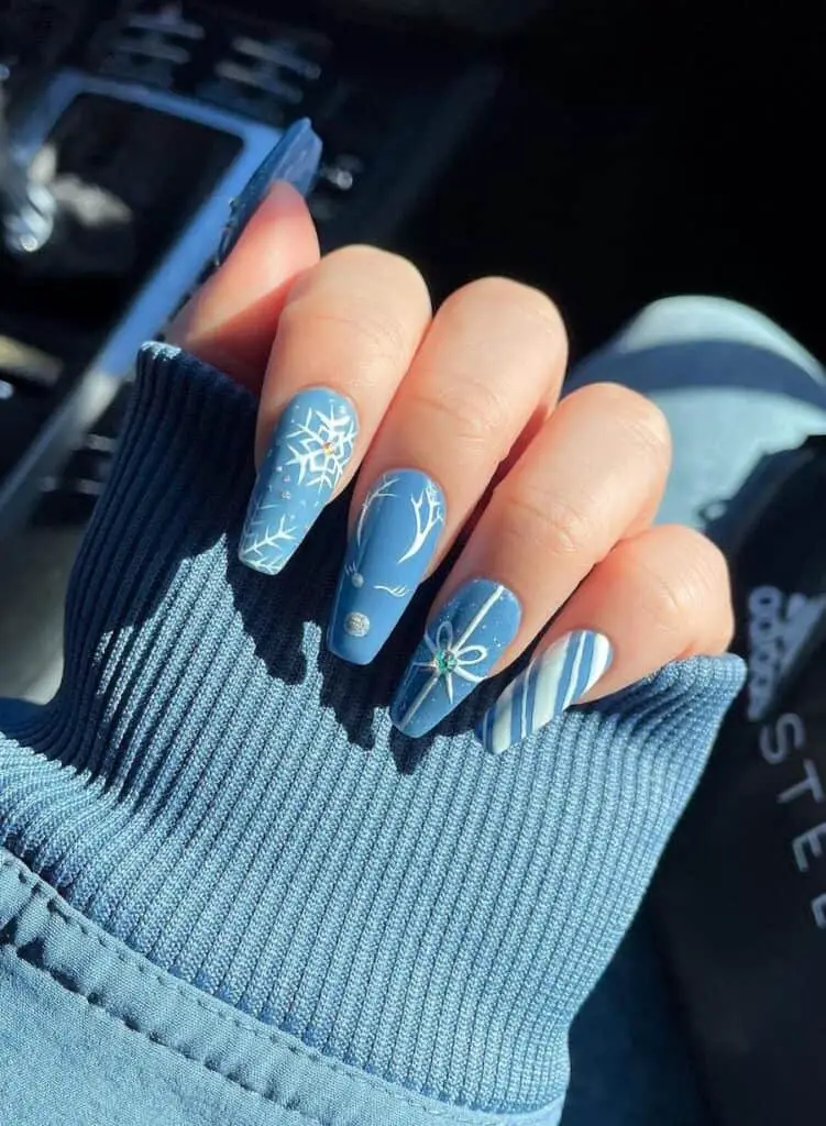 Chic Long Blue Coffin Nails with Elegant Winter Details