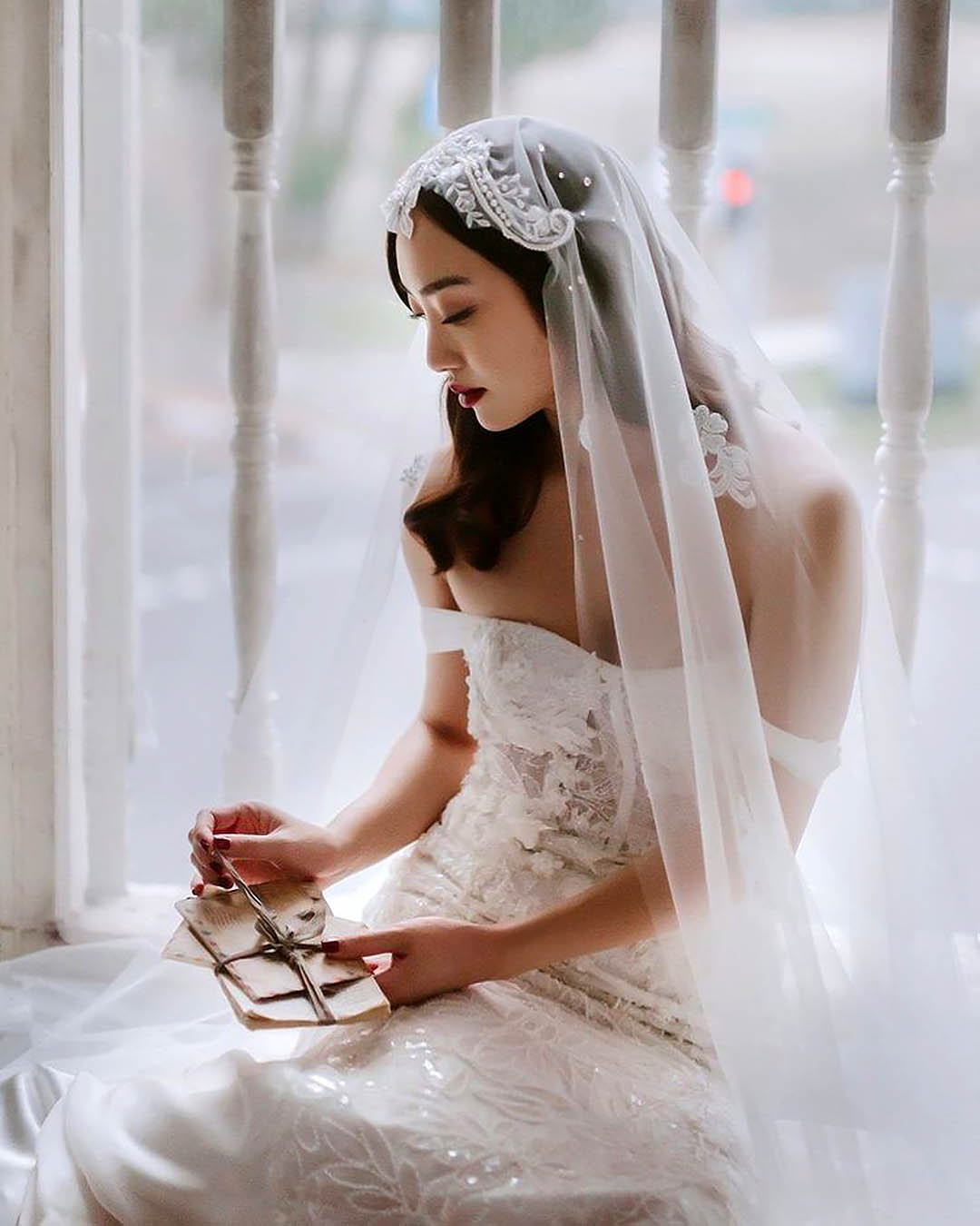 boho wedding hairstyles hair down with veil christinechiamakeup