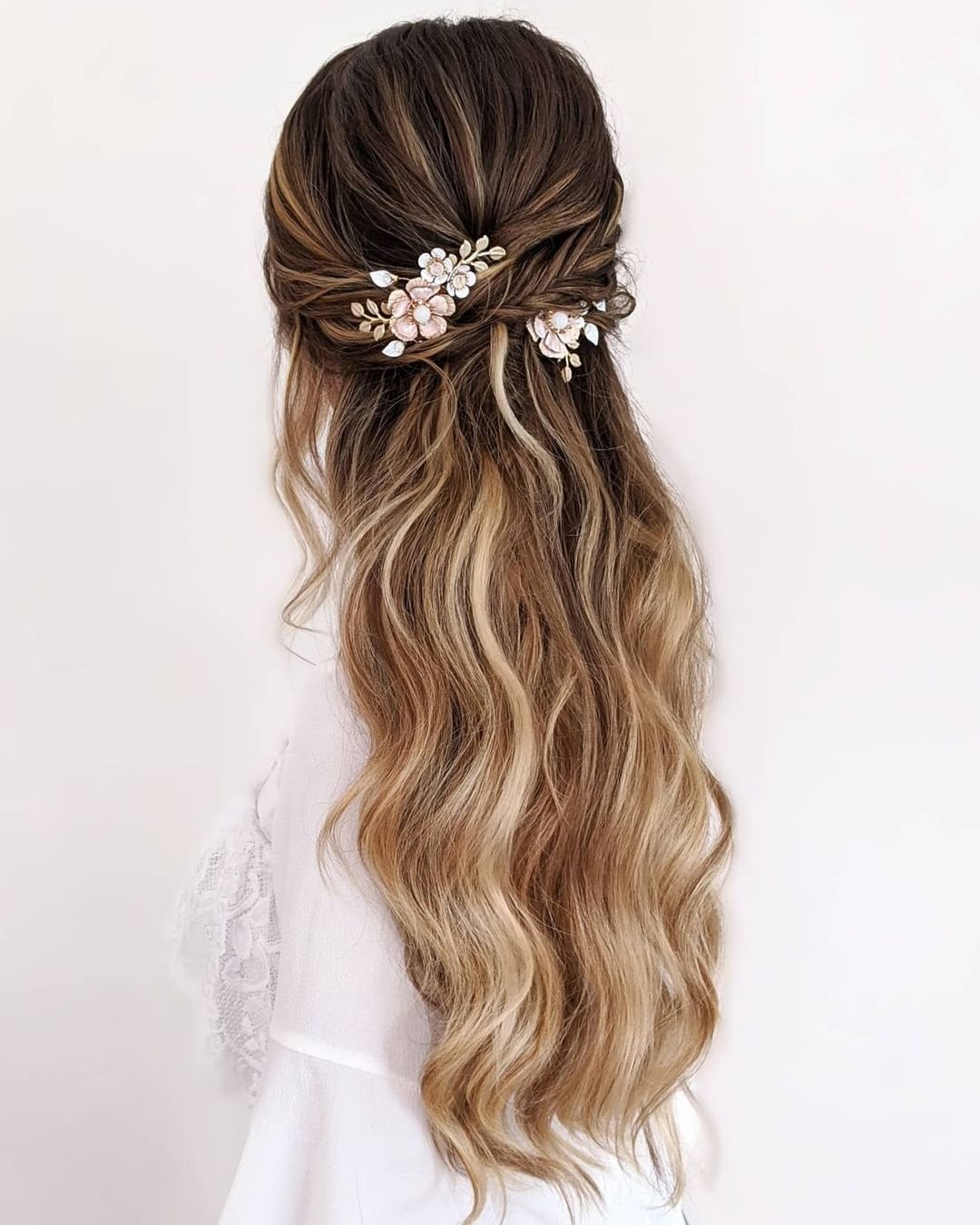 boho wedding hairstyles half up half down ombre with pins hannahblinkohairstylist