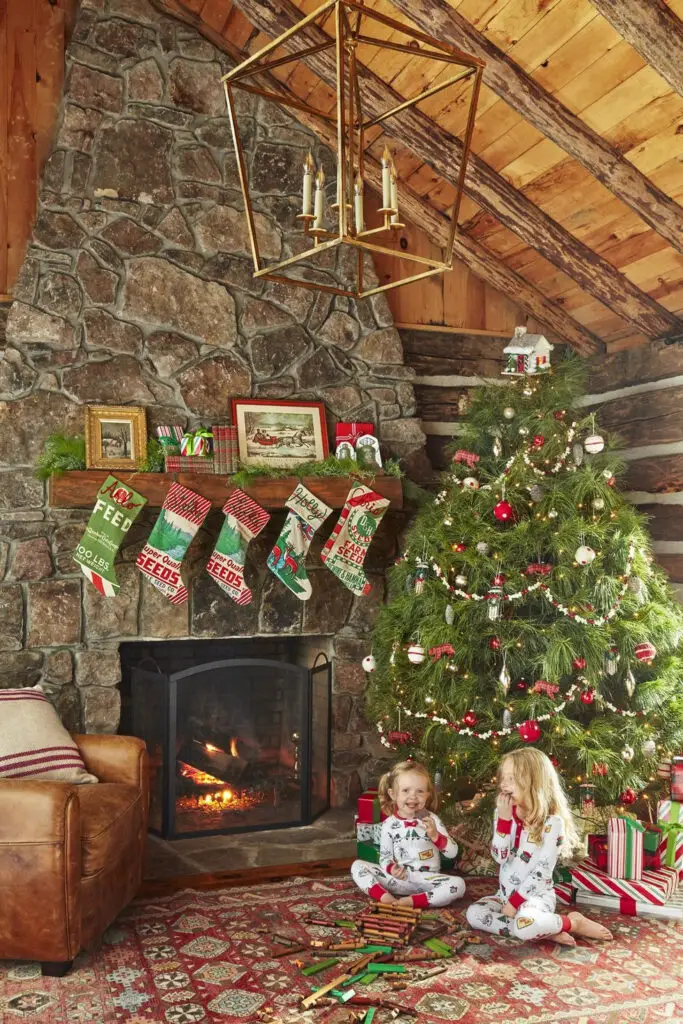 Gingerbread House Christmas Tree Topper - Sweet and Playful Decor