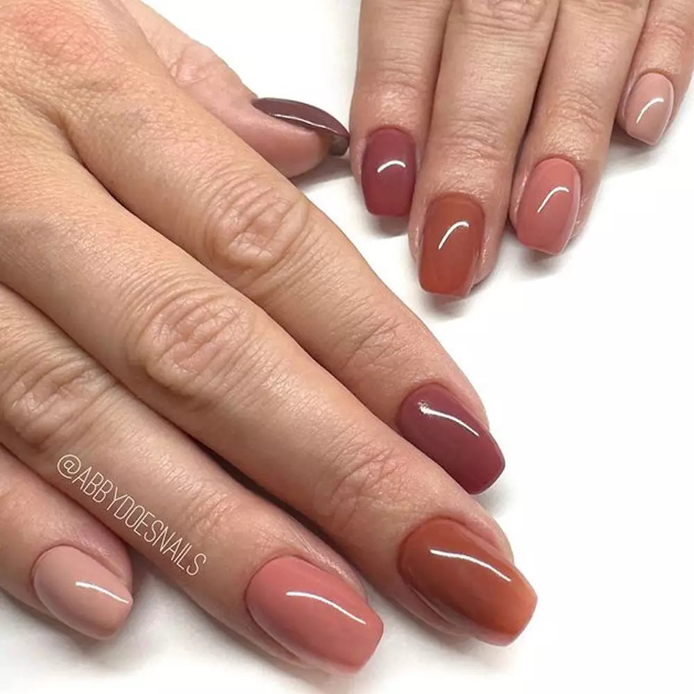 Capture the Spirit of Fall with Autumnal Nail Designs