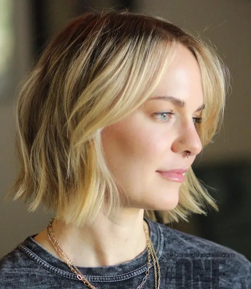 Blunt Bob for Thin Wavy Hair: Sleek and Stylish Waves