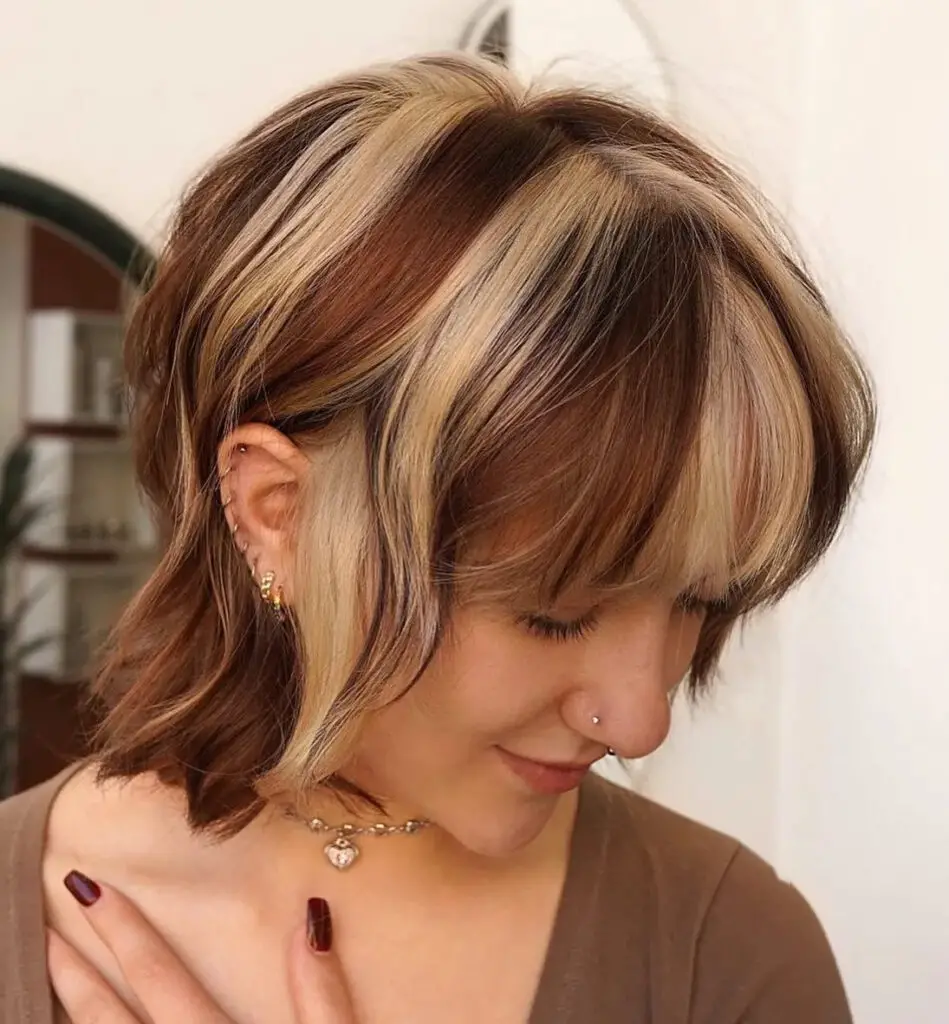 Trendy Skunk Stripe Highlights for a Unique Look