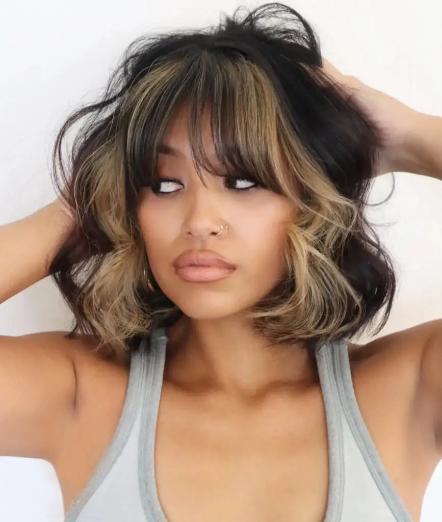 Gorgeous Highlights for Short Hair - Wavy Bob Transformation: Bangs and Money Pieces