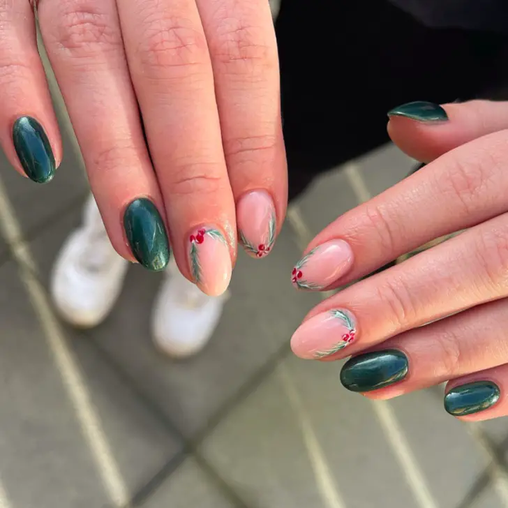 Accent Nails for the Holidays by Caroline