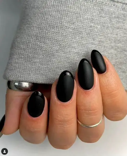 Elevate Your Style with These Stunning Black Nails Art Designs!
