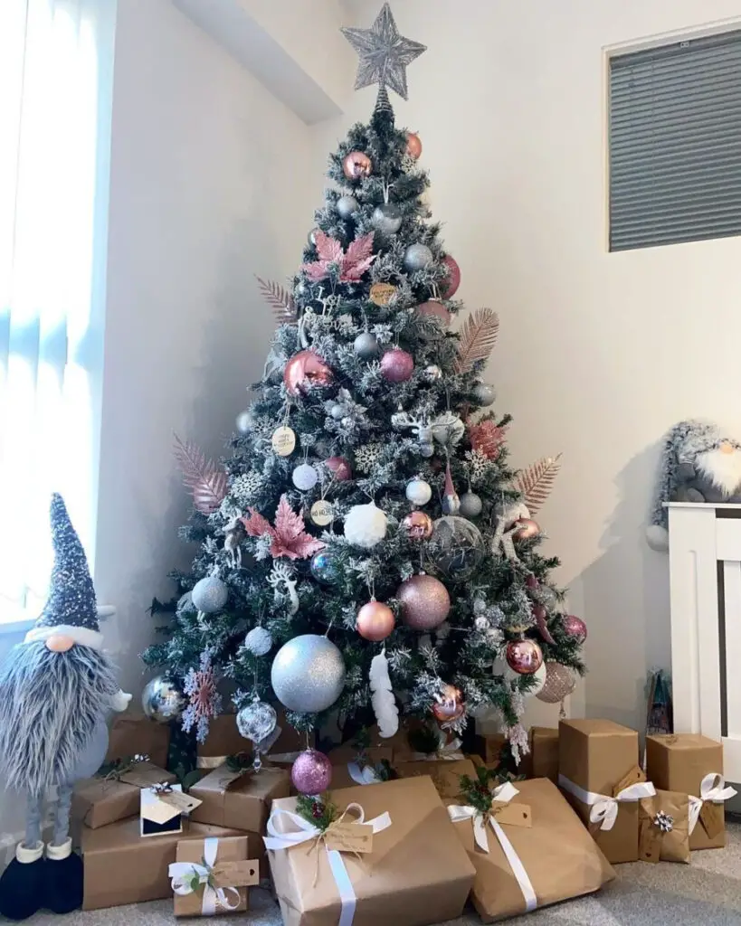 Unleash Your Creativity with These Pink Christmas Tree Ideas