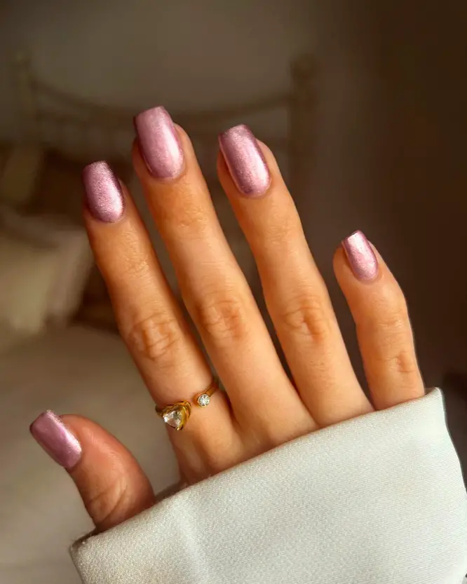 Pink Christmas Nail Designs: 11) Pink Chrome: Like Pink, but Make It Metallic