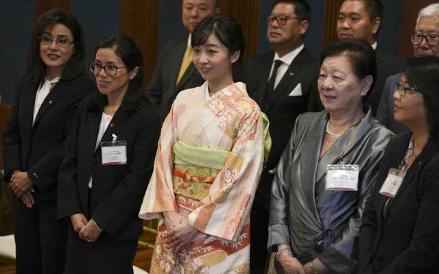 Princess Kako wore an authentic traditional Japanese kimono dress at the Japanese Cultural Center in Lima