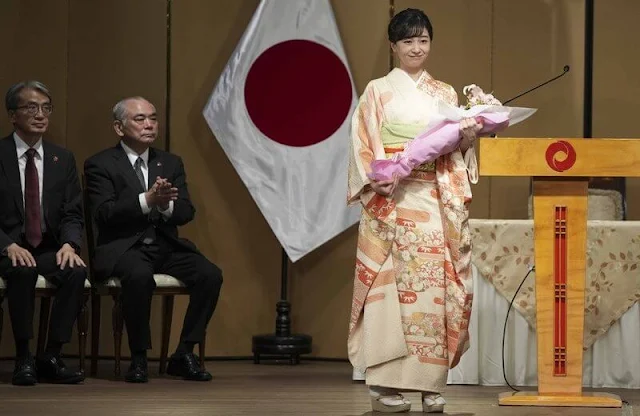 Princess Kako wore an authentic traditional Japanese kimono dress at the Japanese Cultural Center in Lima