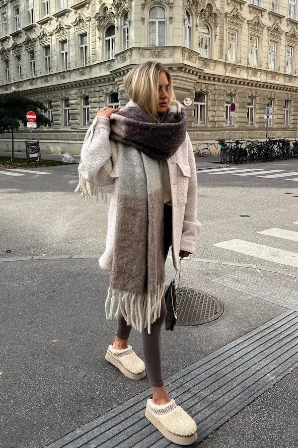 Stylish Tips for Rocking Oversized Scarves in Any Season