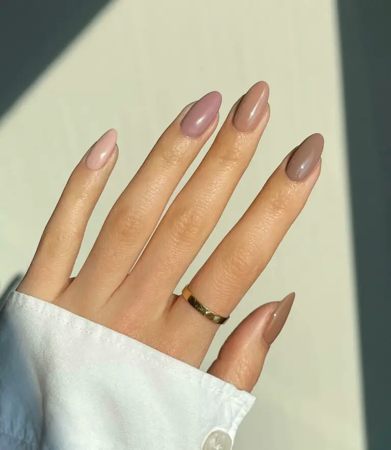 Light Brown Almond Winter Nails: Subtle Elegance