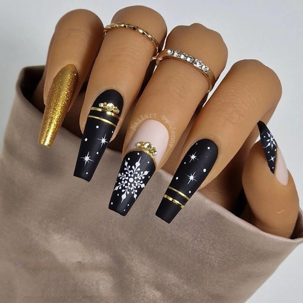 Black and Gold Elegance for Your Winter Nails