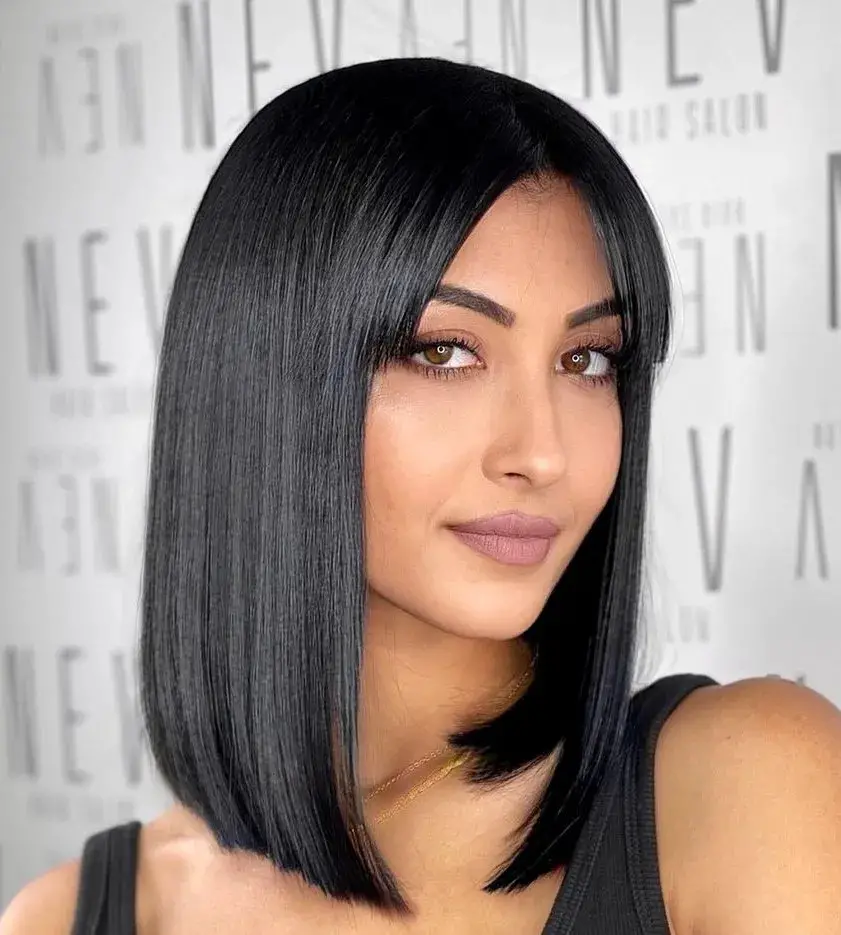 Sleek Perfection: Shoulder-Length Haircut Ideas