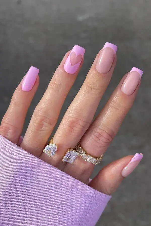 Heartfelt Glamour: Romantic Heart Nails for Valentine's Day