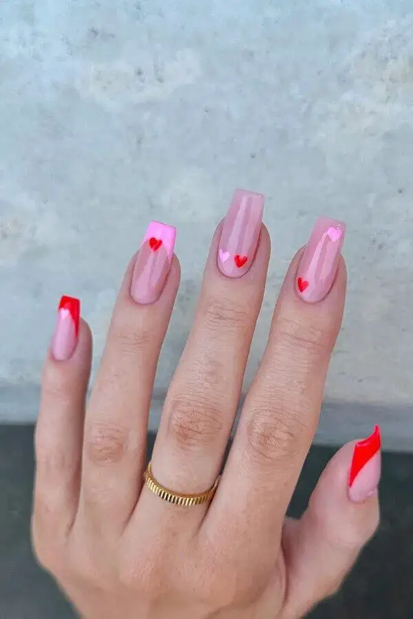 Heartfelt Glamour: Romantic Heart Nails for Valentine's Day