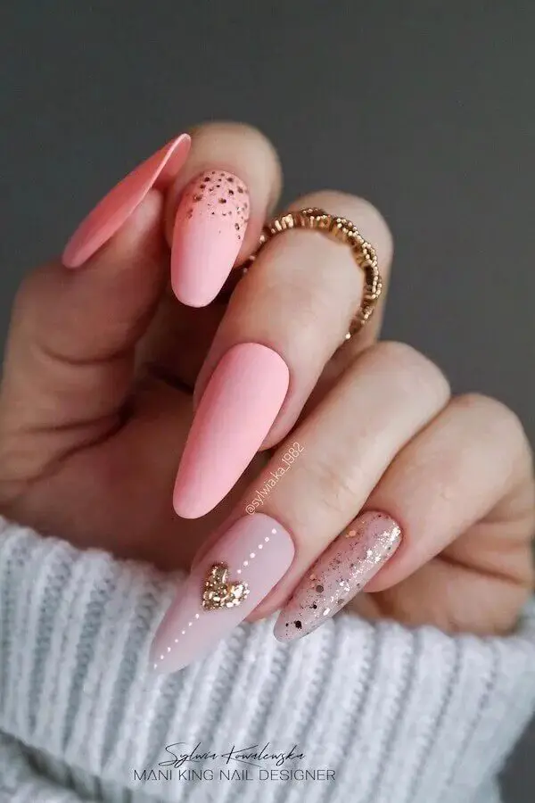 Heartfelt Glamour: Romantic Heart Nails for Valentine's Day