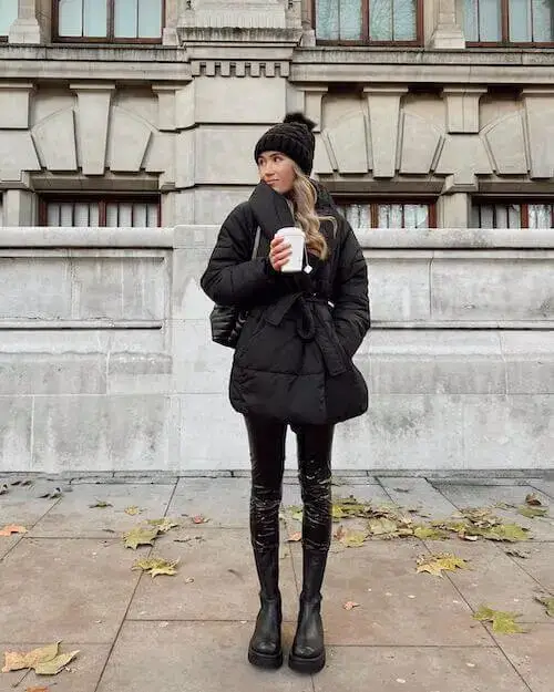 Coffee Date Outfit Ideas: Winter Coffee Date Attire: Stay Warm and Stylish