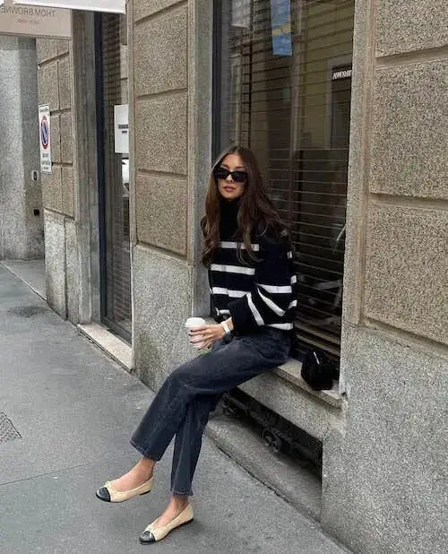 Chunky Sweaters, Dark Jeans, Ballet Flats: Coffee Date Outfit Ideas