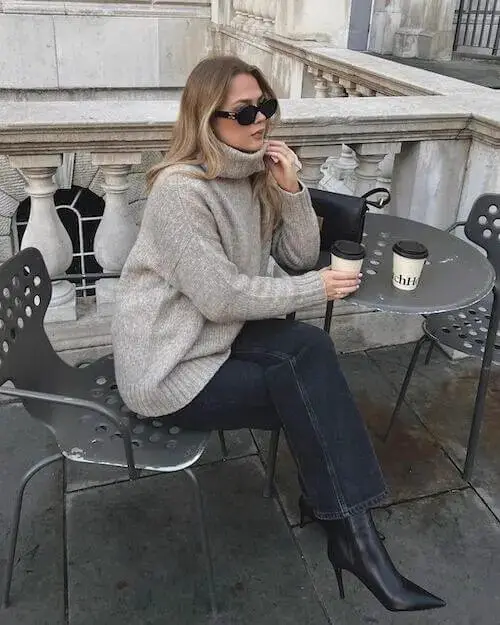 Coffee Date Outfit Ideas: Simple Yet Stylish Outfit Inspiration