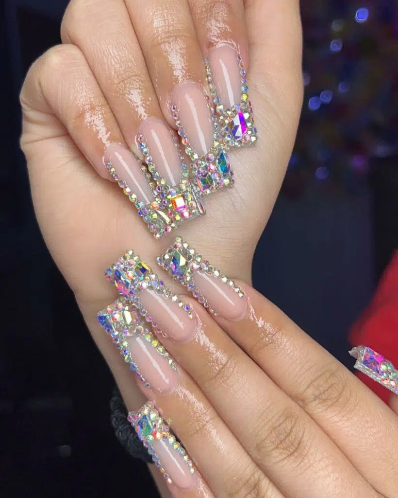 Diamond Festive Sparkle: Christmas Nail Art