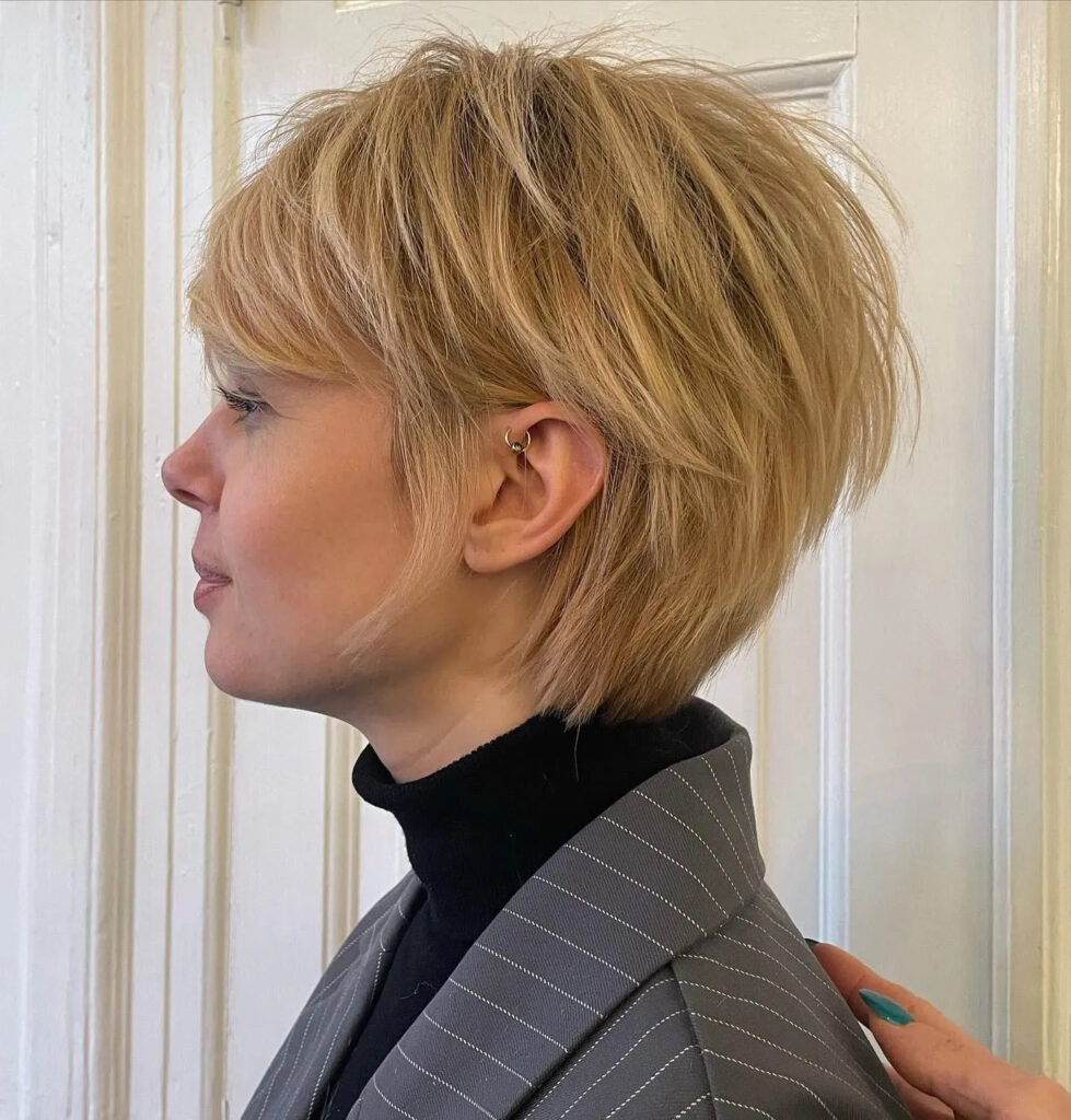 Blondes Have More Fun: Wispy Wolf Cut Hairstyles for Blondes