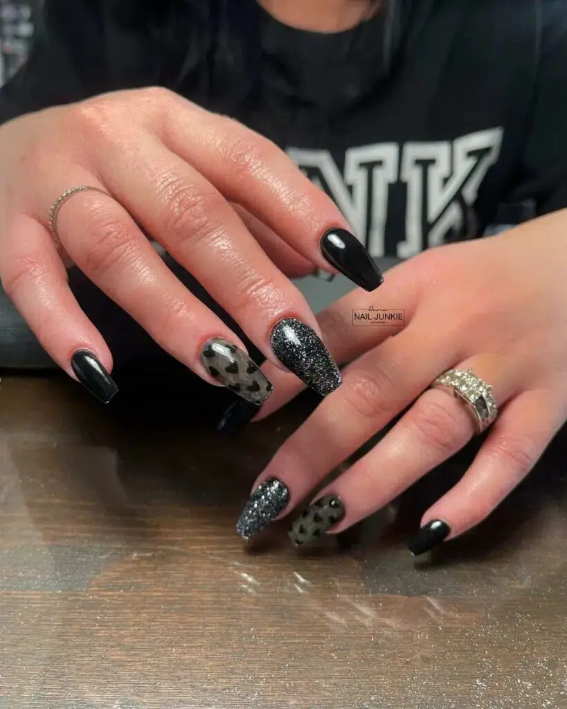 37+ Black Valentines Nails That Turn Heads 2024