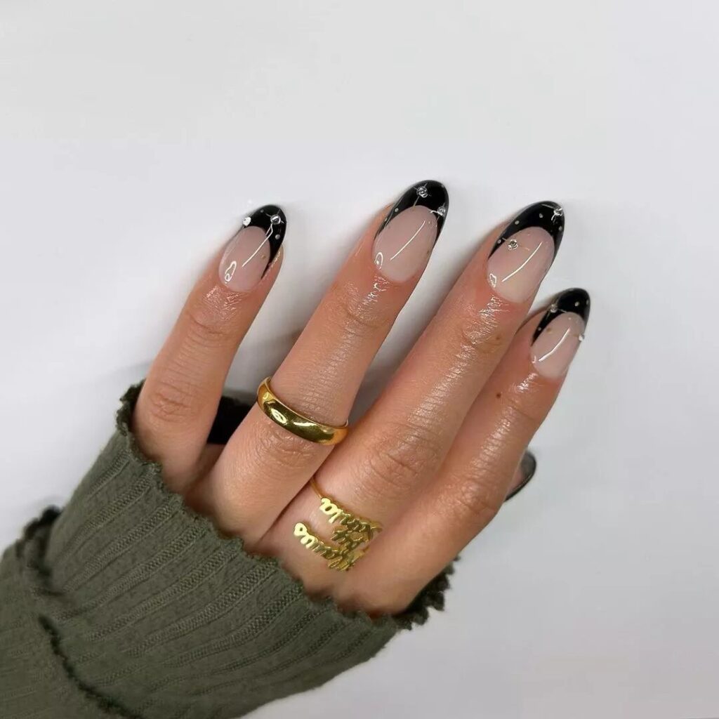 Elegant Winter Nail Designs | 31+ Classy Looks to Obsess Over