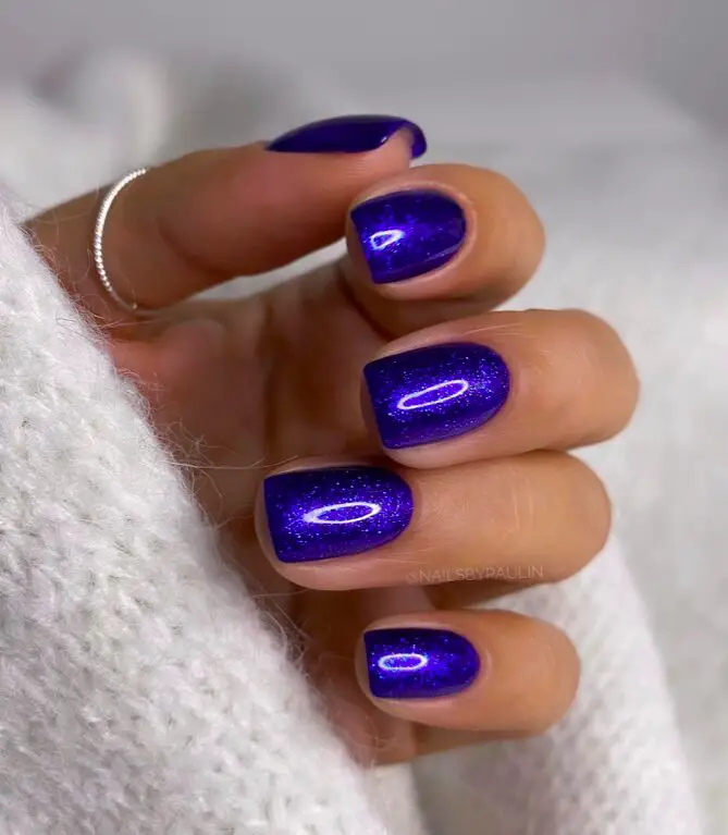 Paulina's Shimmer Shimmer: Radiant Winter Nail Glam