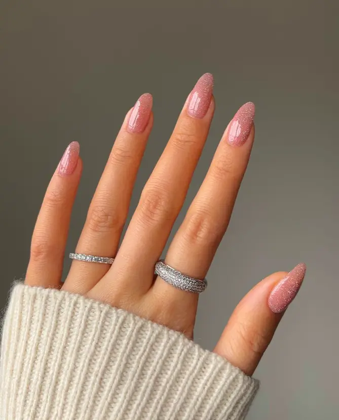 45+ Stunning January Nail ideas 2024: Pink Sparkle Nails via Alison – Feminine and Glamorous Nails