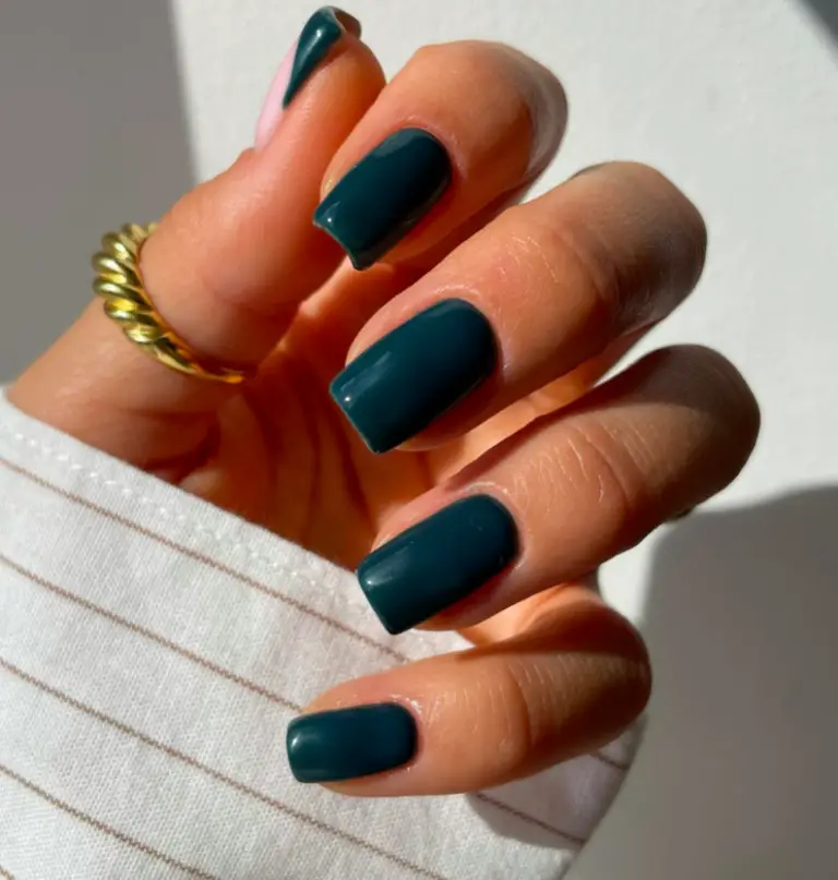 Deep Greens Nail Art via Chloë – Nature-inspired January Nails