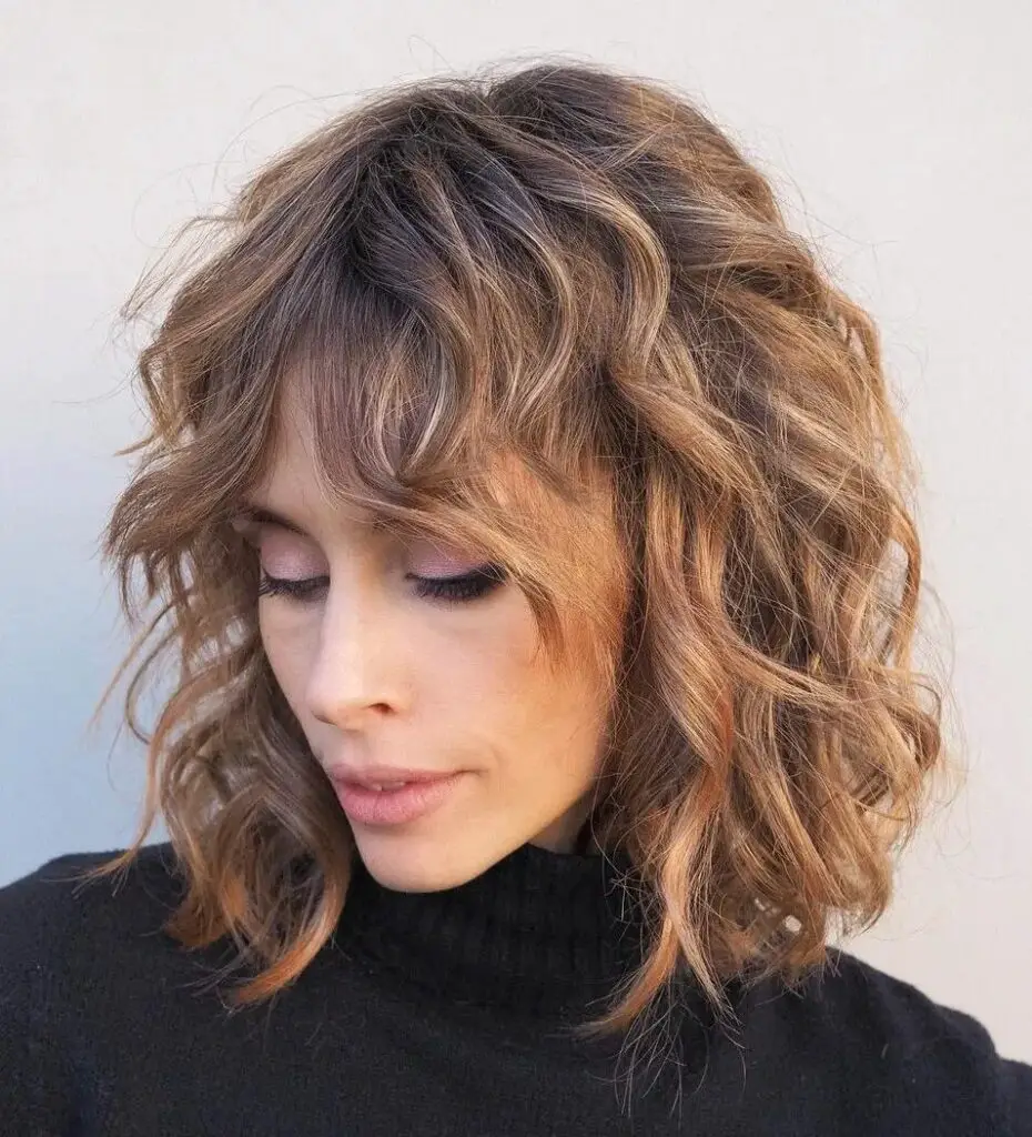 Wolf Cut Wonder: Voluminous Waves for Thin Hair