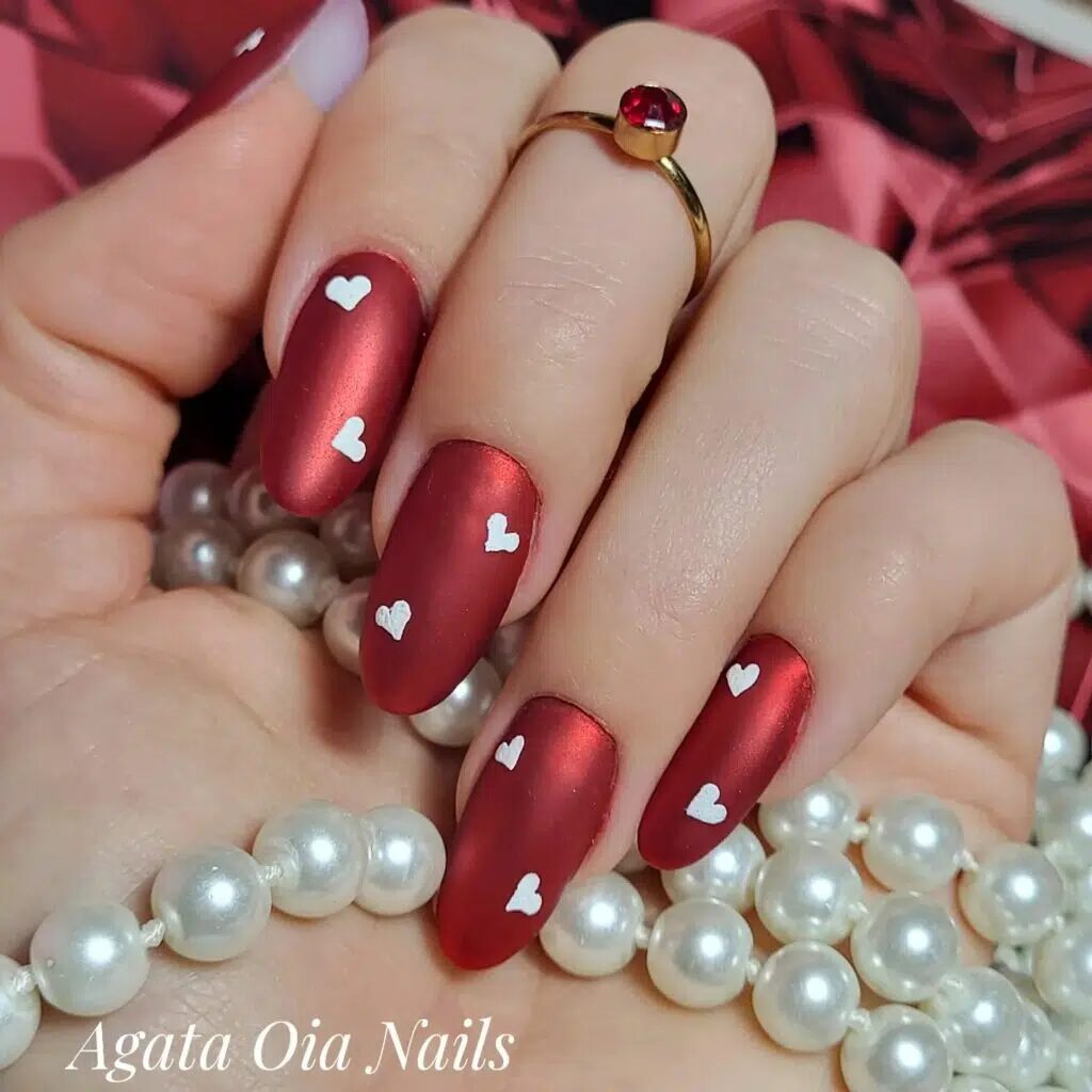 37+ Romantic Red Valentines Day Nails for a Perfect Date Night