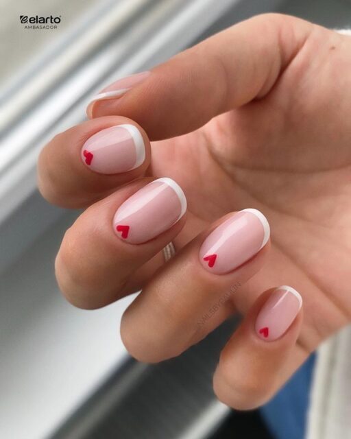 Paulina's Heart Cuffs: Unique February Nail Designs