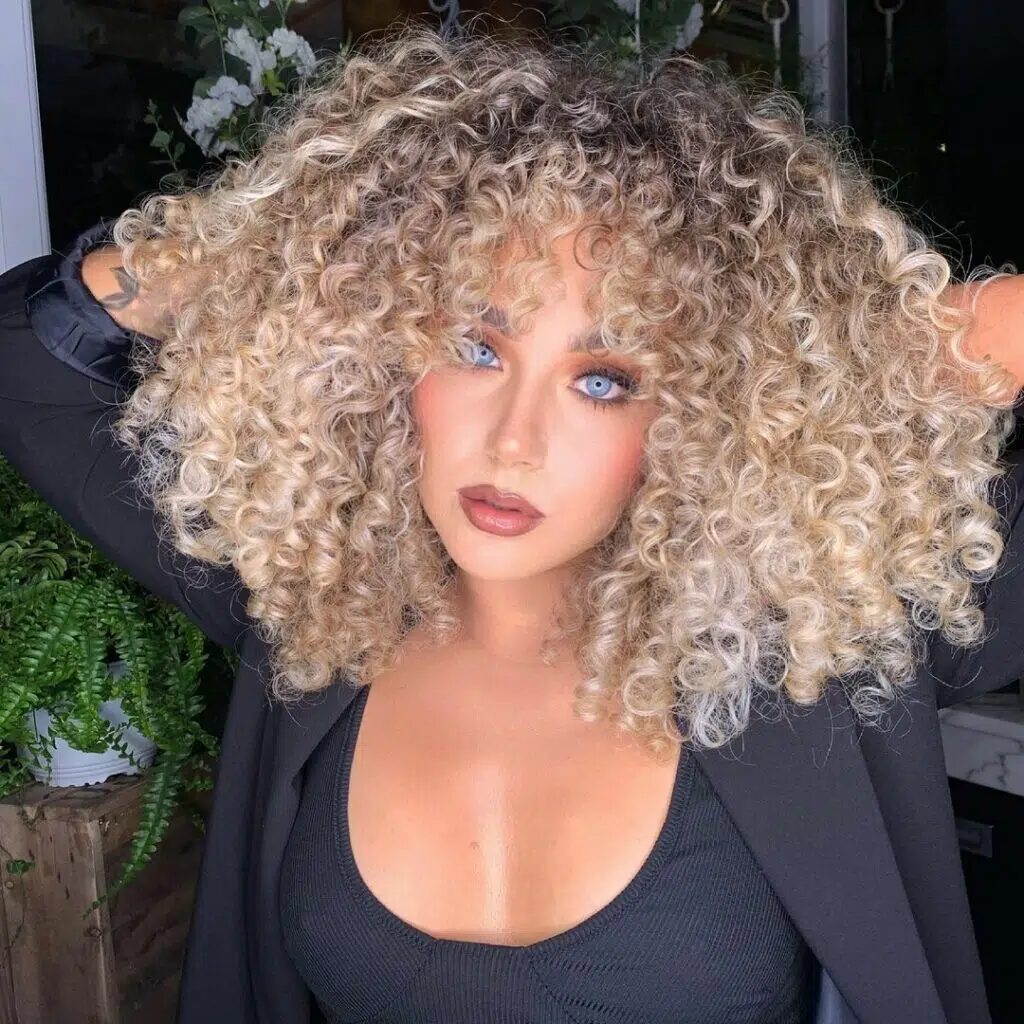 33 Sizzling Concepts for Blonde Balayage on Dark Curly Hair