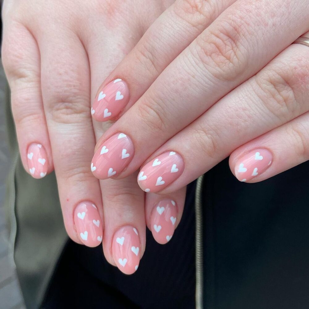 Elegant Valentine’s Day Nails 2024: Romance Redefined