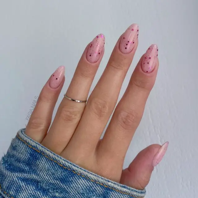 Faustyna's Pink Glitter: Glitzy Nail Ideas for February