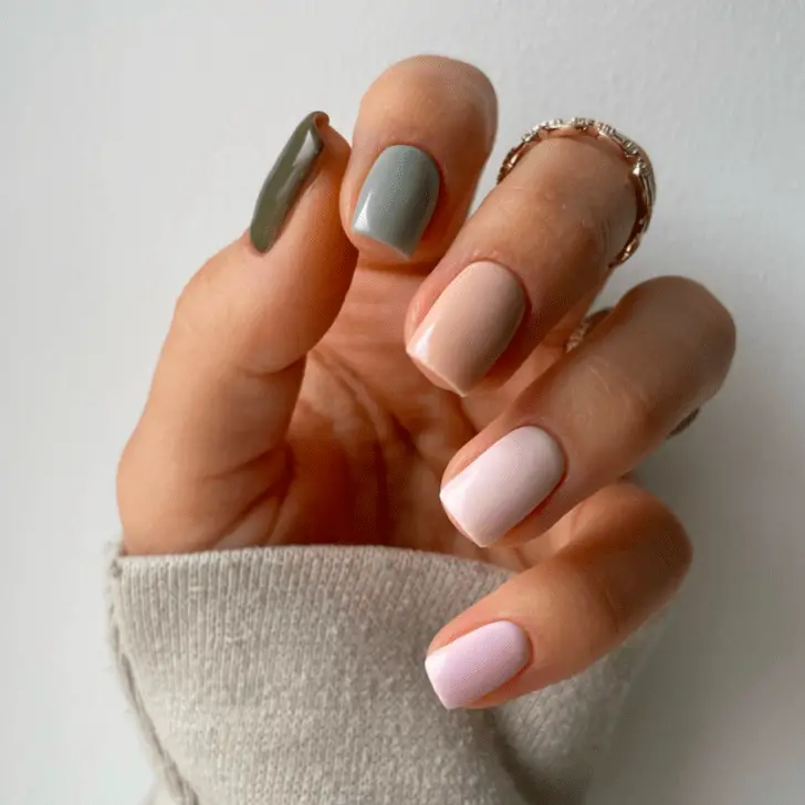 Green to pink by Chloë | Fall Nail Designs 2023