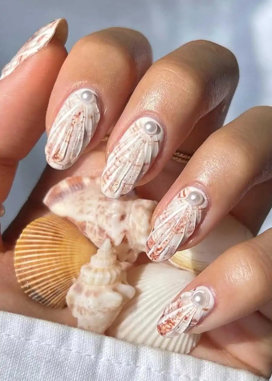 Seashell Manicure + Pearl Details