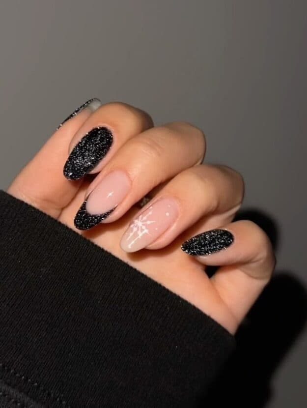 Sparkling Black Polish w/ White Snowflakes