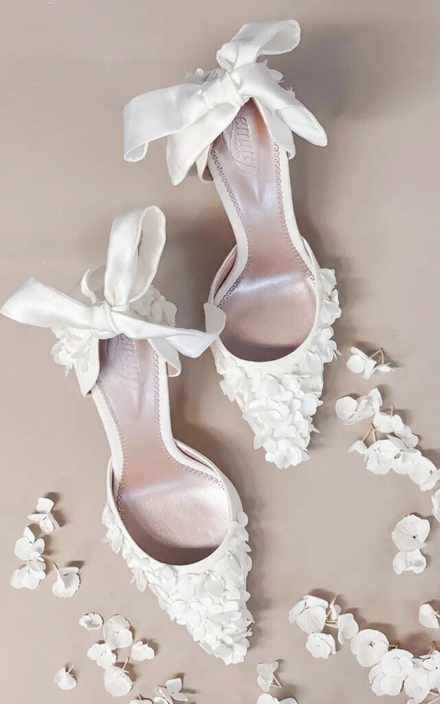 12 Elegant White Wedding Shoes: Timeless Bridal Inspiration